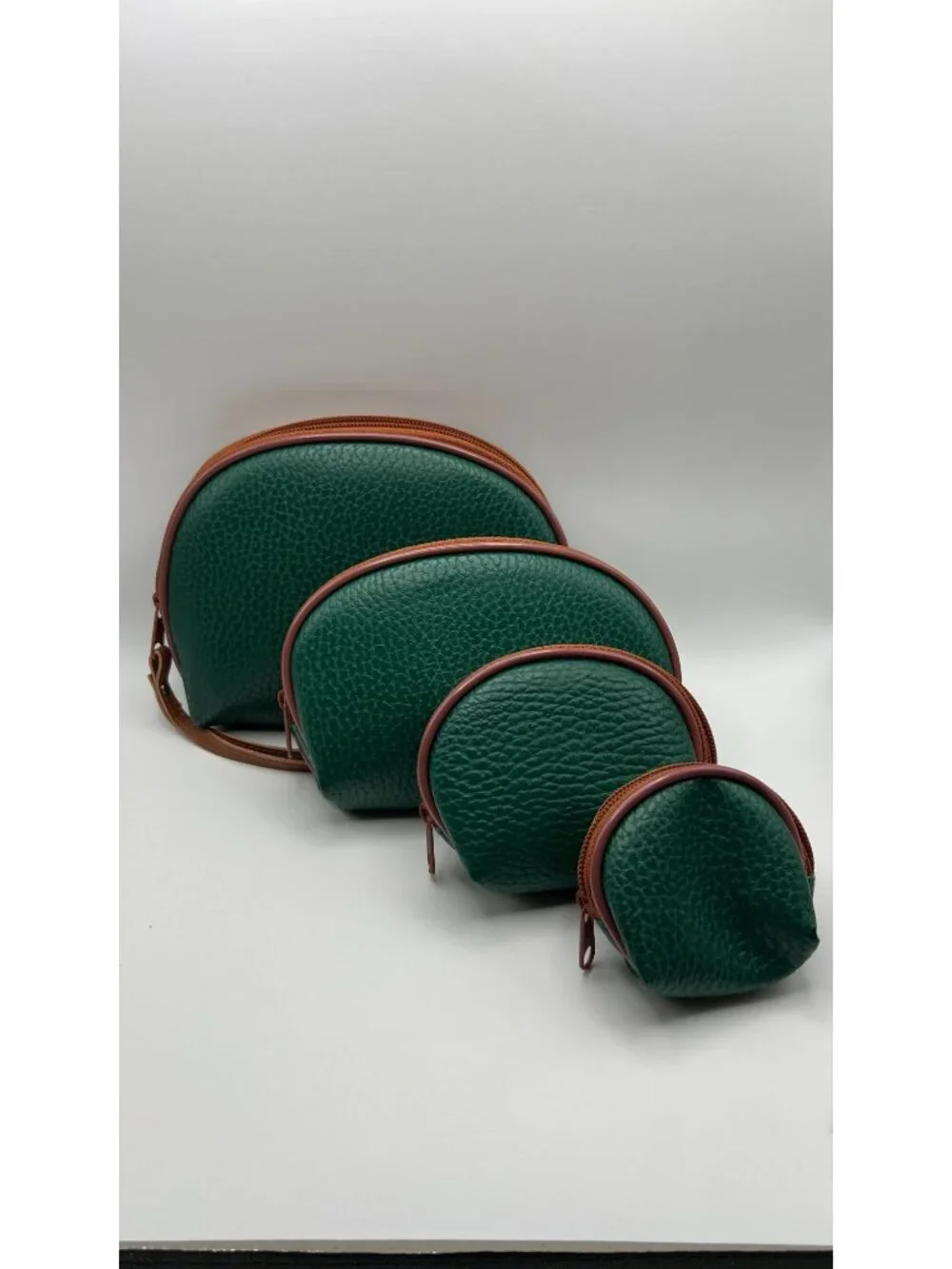 Set Of 4 Green Faux Leather Zip Pouches With Brown Trim - Picture 2 of 7
